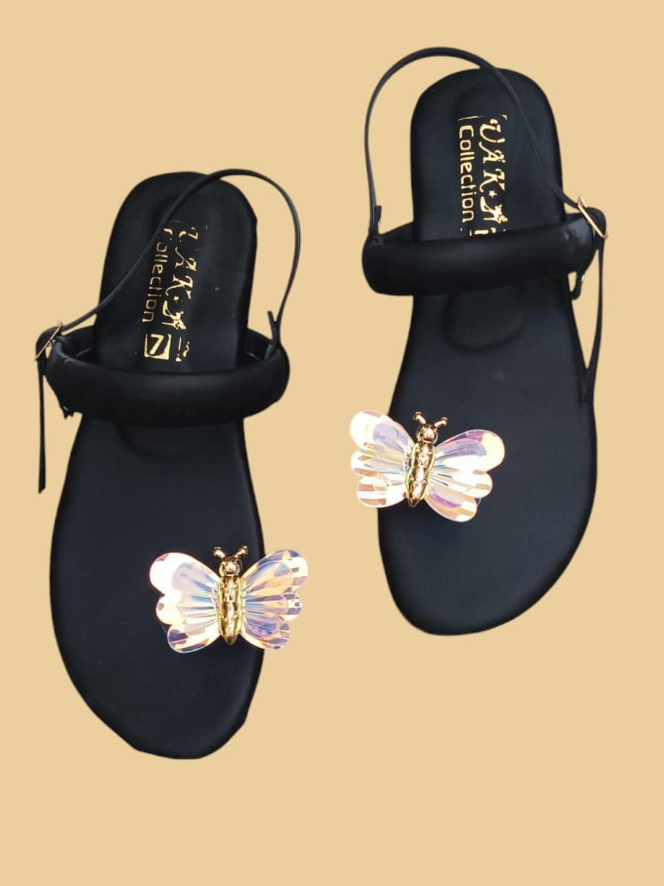Stylish Women's Fancy Fabric Kolhapuri Chappal