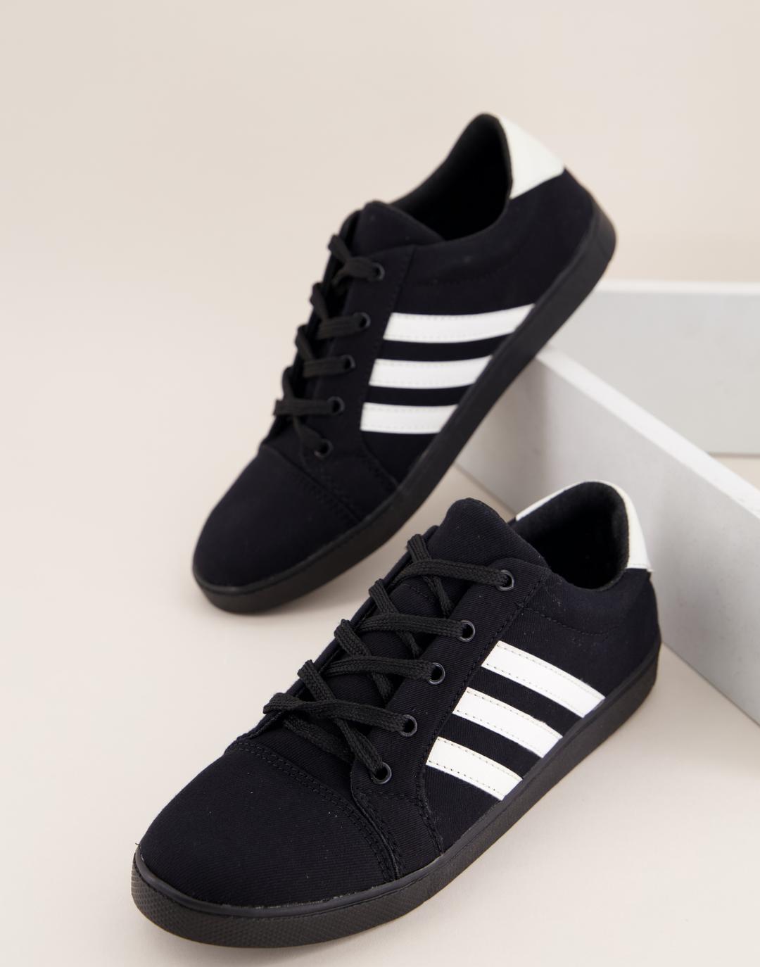 Stylish Men's Casual Canvas Sneakers